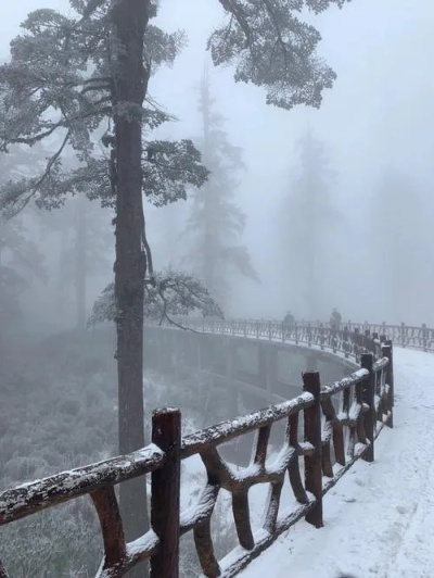 眉山天气预报15天（眉山天气预报15天瓦屋山天气情况）